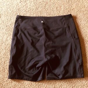 Black Women’s tek gear   Bike Shorts no fading 1x side pocket